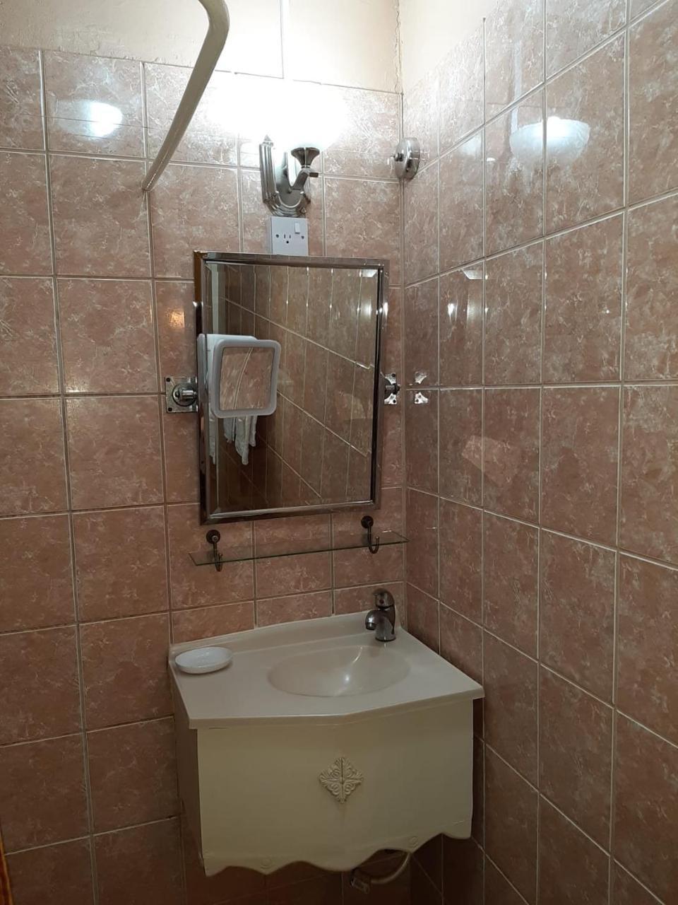 רוזו Narakiel'S Inn מראה חיצוני תמונה